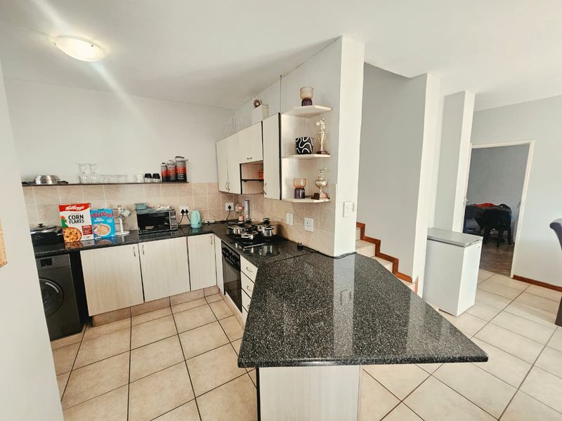 A Beautiful 3 Bedroom 2.5 Bathroom Townhouse for sale in Amandasig - Photo 10