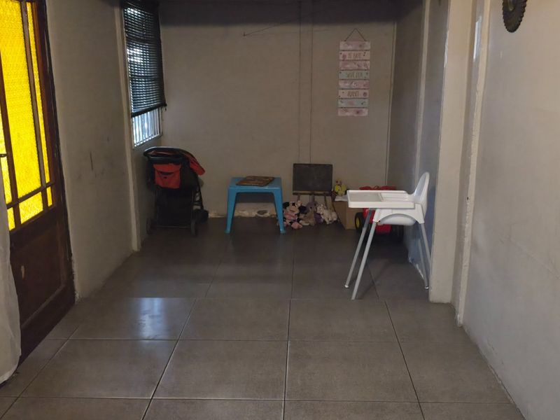 3 Bedroom home for sale in Manenberg - Photo 4