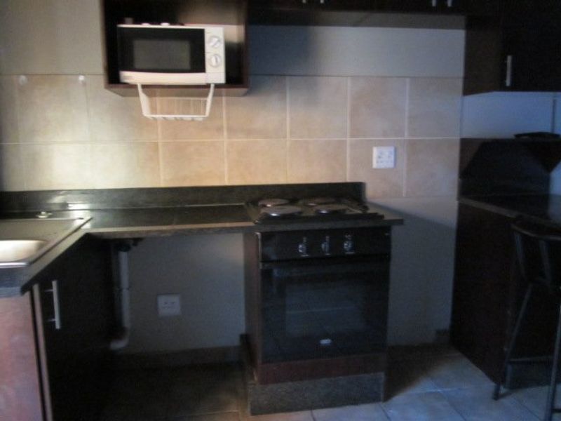 Beautiful,furnished unit in popular Bains Game Lodge