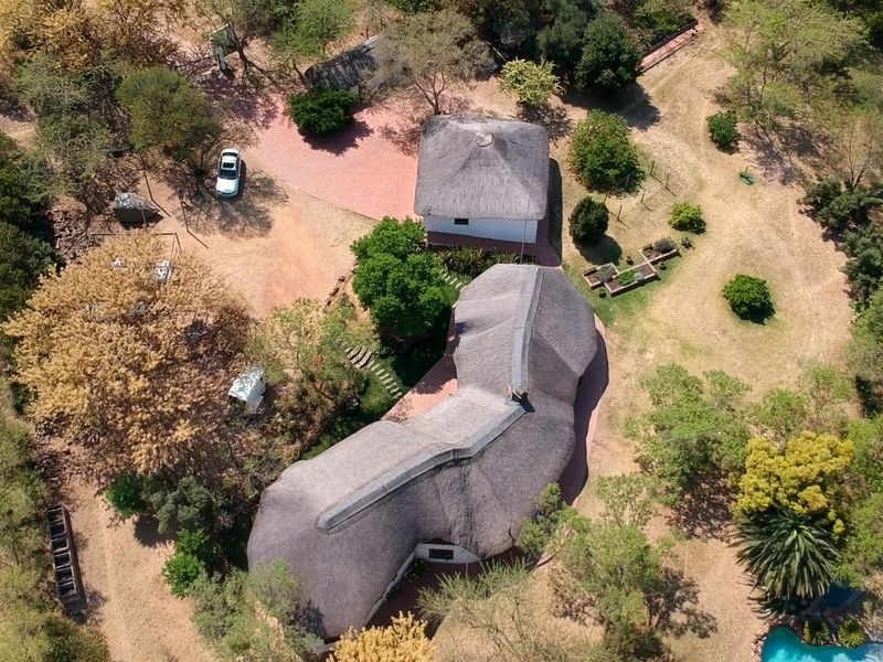 The Epitome of Country Living - Photo 5