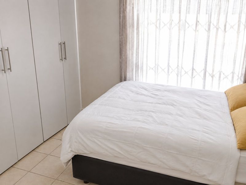  Ground floor apartment with private garden - Photo 7