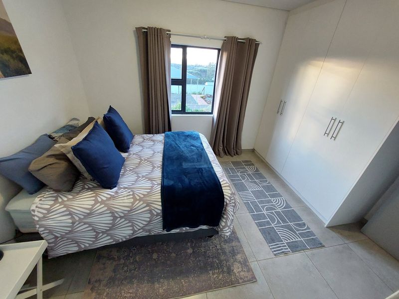 2 Bed 2 bath Simplex in the secure Mountain View Estate - Photo 5