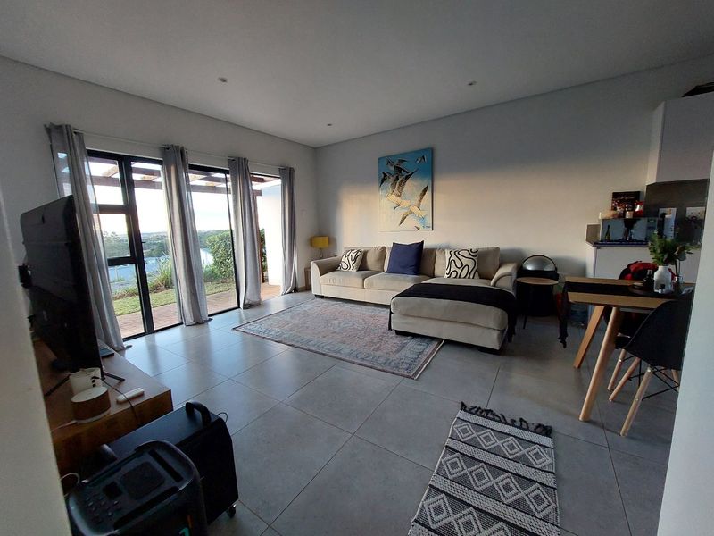2 Bed 2 bath Simplex in the secure Mountain View Estate