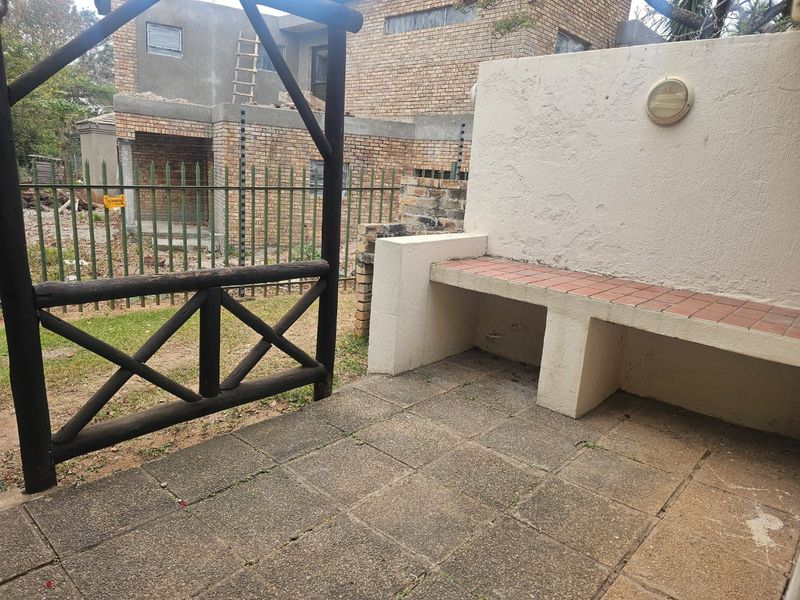 2 Bedroom In a Secure Estate - Photo 3