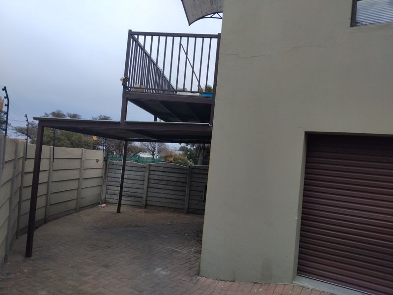 Spacious Family Home with Granny Flat – Perfect for Comfortable Living! - Photo 3