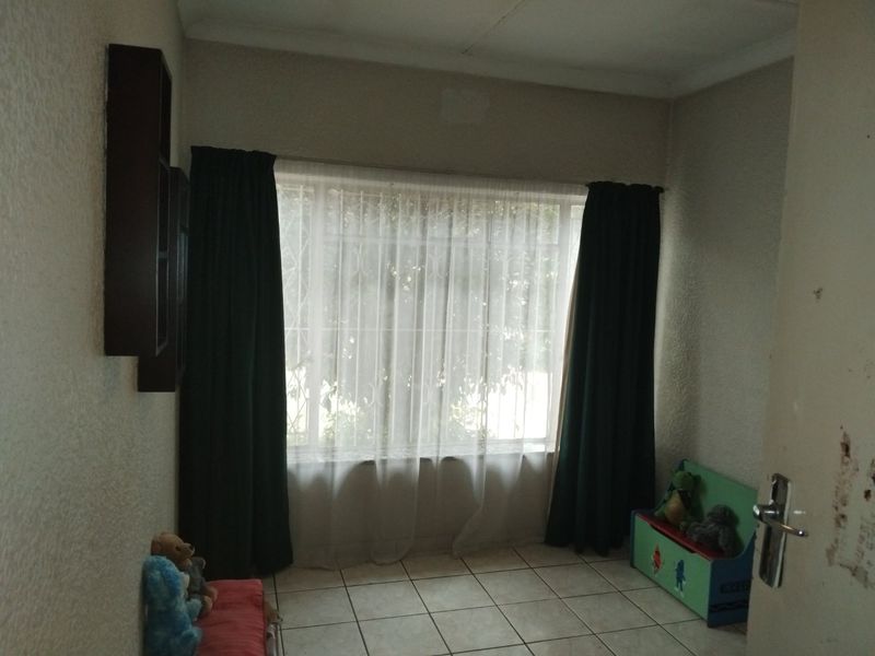 Spacious Family Home with Granny Flat – Perfect for Comfortable Living! - Photo 7