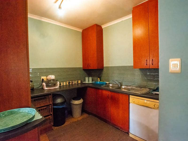 Coastal Elegance Meets Exceptional Investment Potential in Kabeljous, Jeffreys Bay - Photo 7