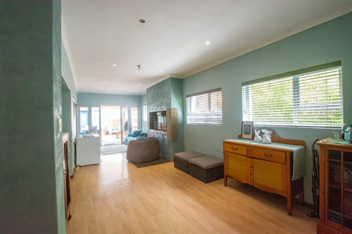 Coastal Elegance Meets Exceptional Investment Potential in Kabeljous, Jeffreys Bay - Photo 4
