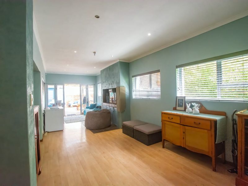 Coastal Elegance Meets Exceptional Investment Potential in Kabeljous, Jeffreys Bay - Photo 4