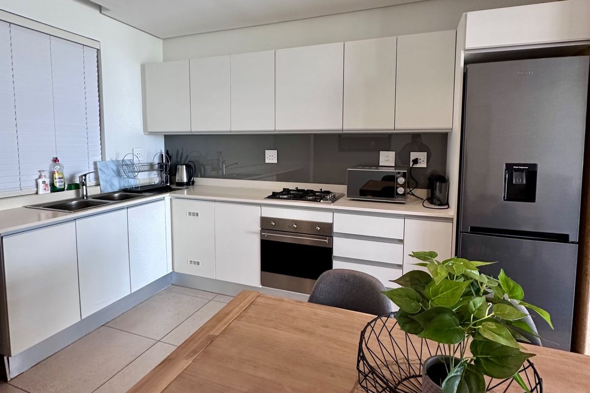 Luxury Coastal Living in the Heart of Sibaya – Available Fully Furnished - Photo 3
