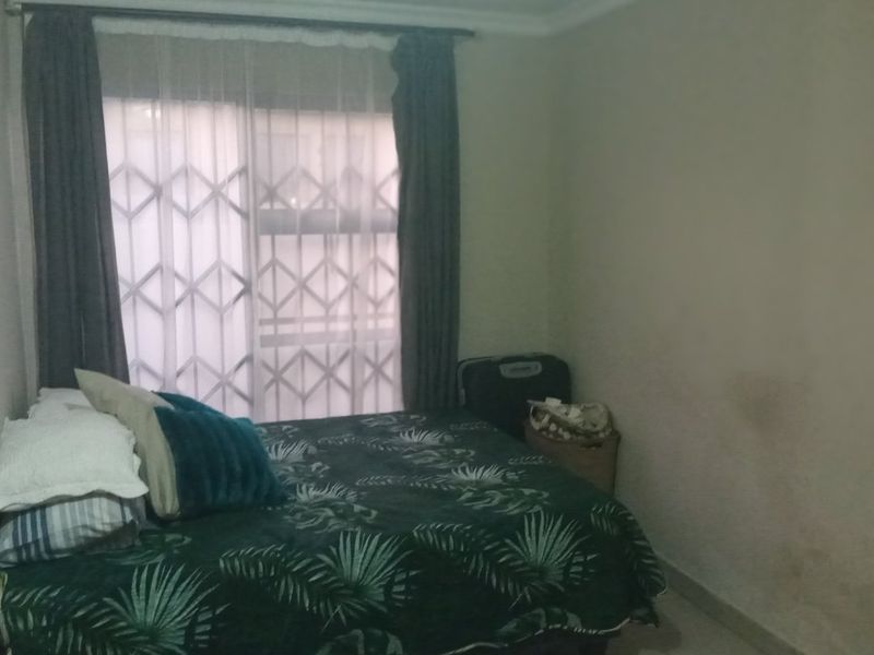 2 Bedrooms For Rental For Rent in Cosmo City. - Photo 8