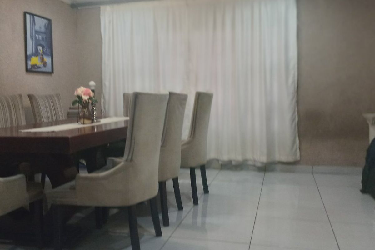 2 Bedrooms For Rental For Rent in Cosmo City. - Photo 2