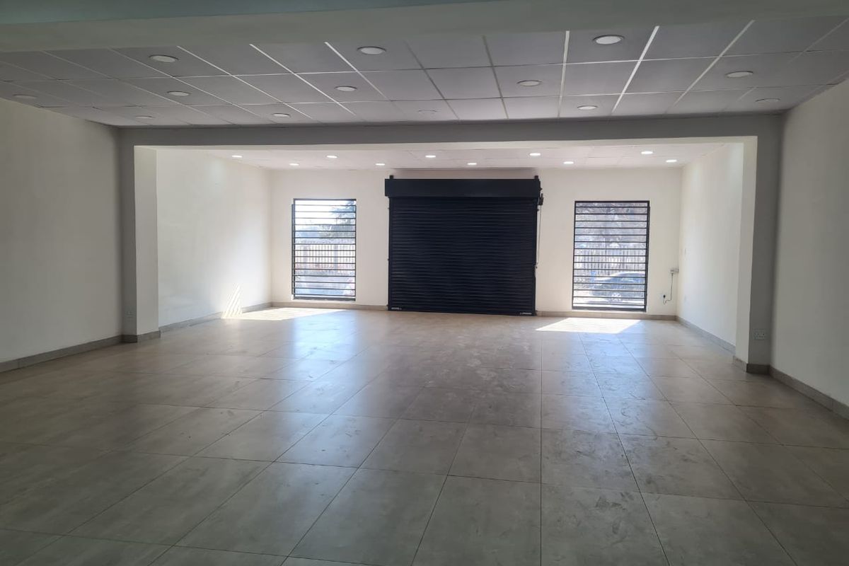 Exclusive, Well Placed Commercial Space - Photo 2