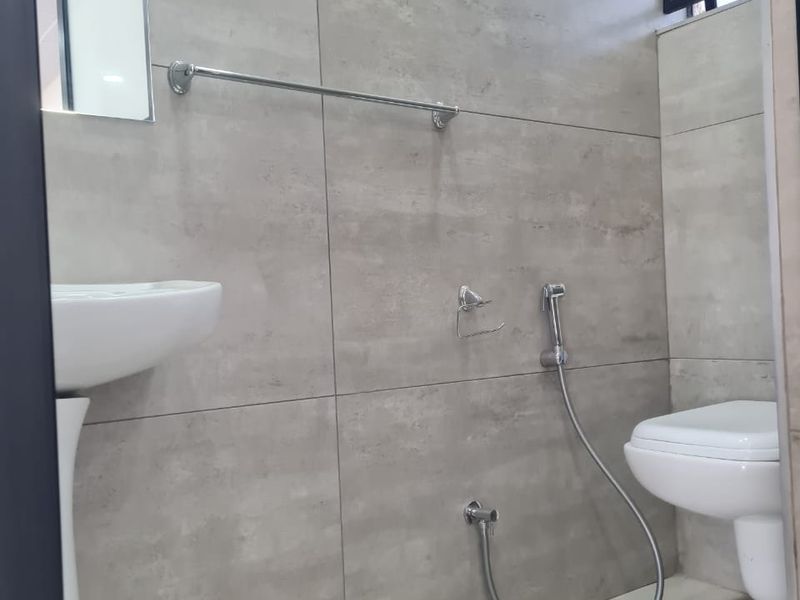 Exclusive, Well Placed Commercial Space