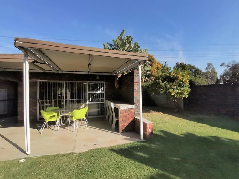  Nice Northfacing  Spacious 3-Bedroom Home in a Beautiful, Well-Maintained Estate - Photo 5