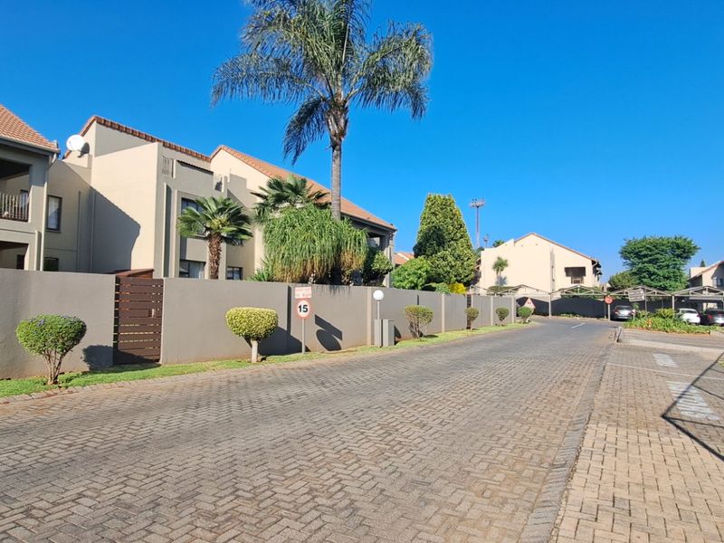 Spacious 2-Bedroom Unit with Loft and Excellent Amenities
