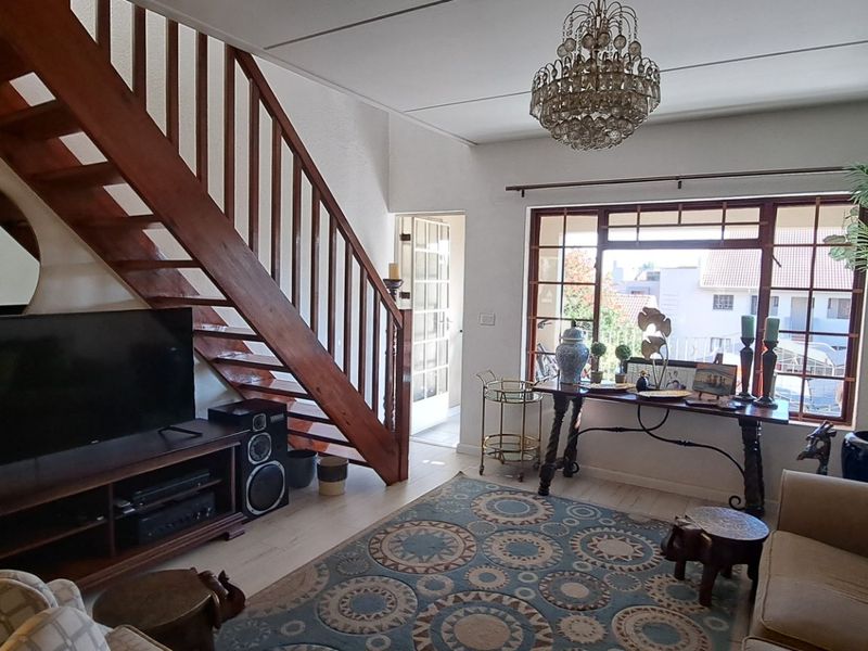 Spacious 2-Bedroom Unit with Loft and Excellent Amenities - Photo 4
