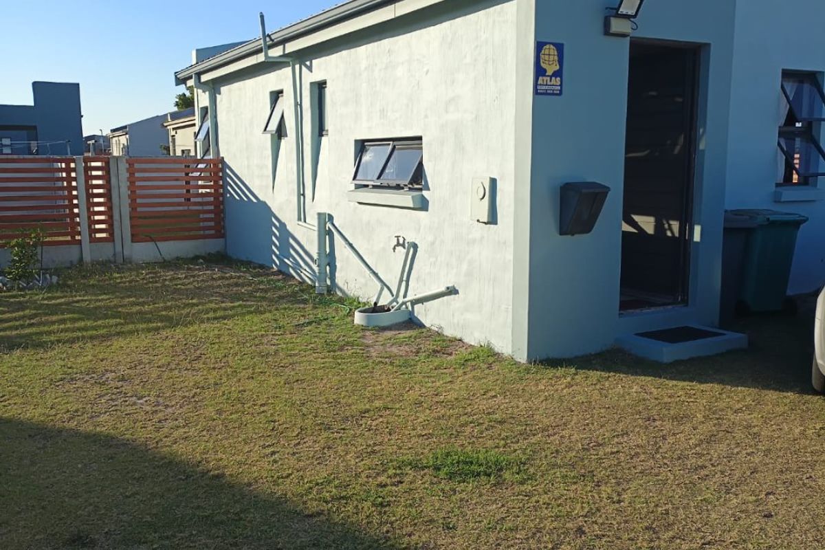 2 bedroom  house for sale in Parsonvlei - Photo 3