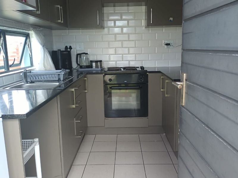 2 bedroom  house for sale in Parsonvlei - Photo 5