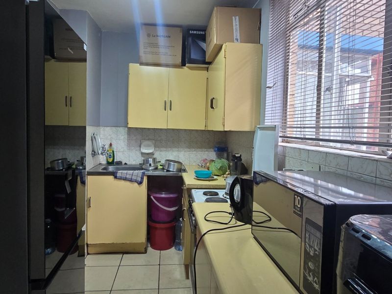 2 BEDROOM FLAT FOR SALE IN PRETORIA CENTRAL - Photo 6