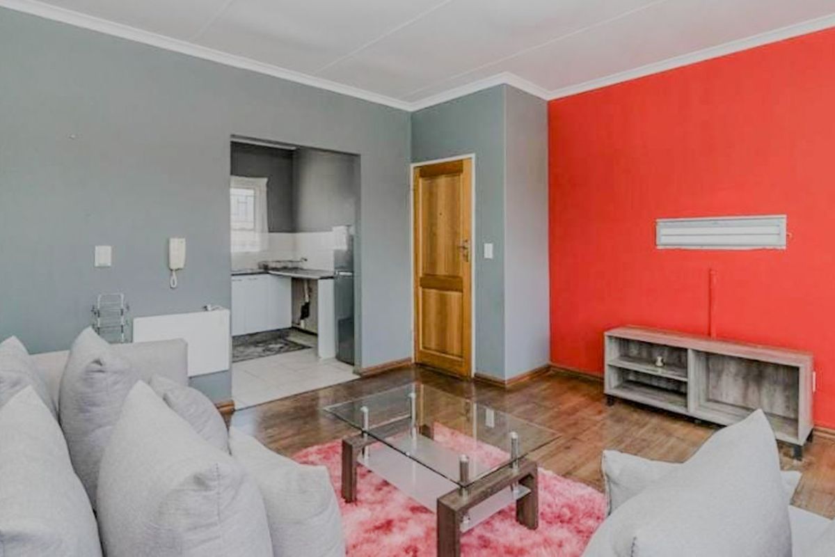 2 Bedroom Apartment  - Photo 2