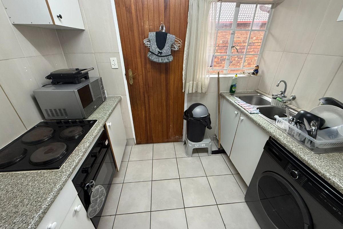 Perfect Rental in Highveld! - Photo 5