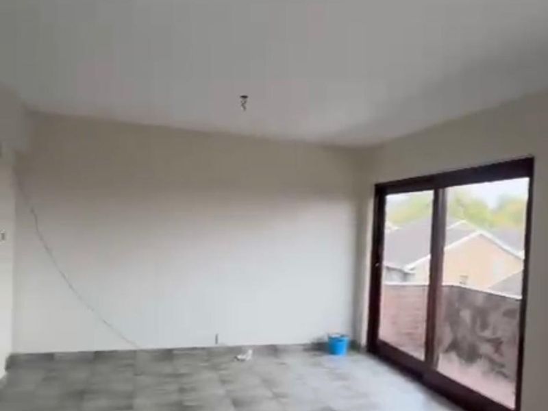 Two Bed Newly renovated Apartment flat for rent in Alexandra road, Scottsville, Pietermartizburg - Photo 3