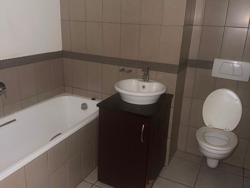 BACHELOR APARTMENT FOR RENT – JOHANNESBURG - Photo 5