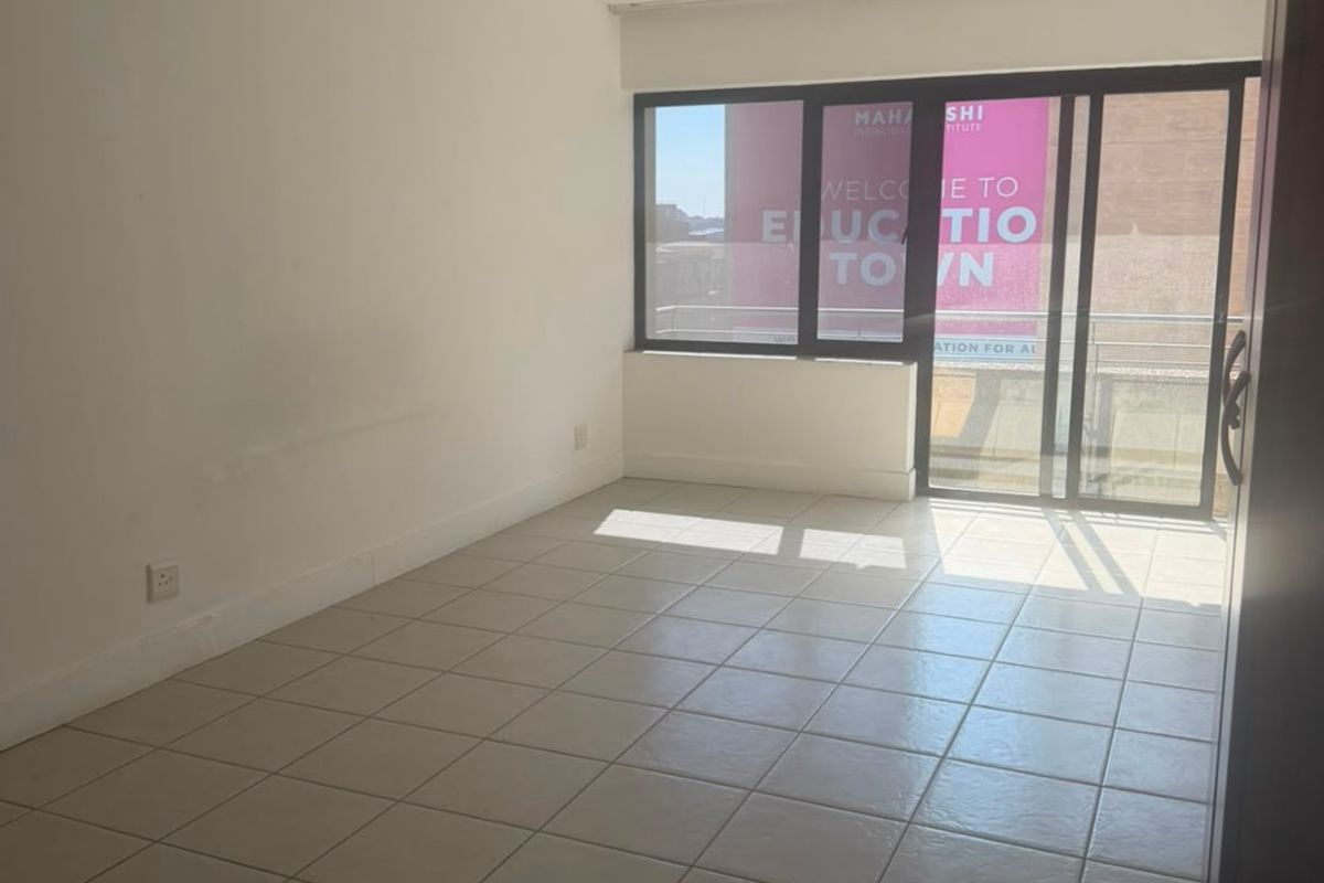 BACHELOR APARTMENT FOR RENT – JOHANNESBURG - Photo 4