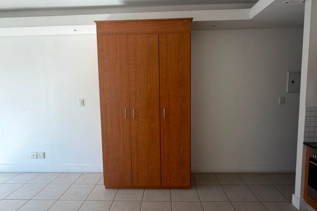 BACHELOR APARTMENT FOR RENT – JOHANNESBURG - Photo 2