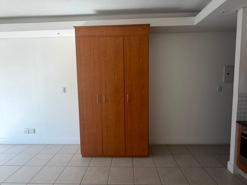 BACHELOR APARTMENT FOR RENT – JOHANNESBURG - Photo 2