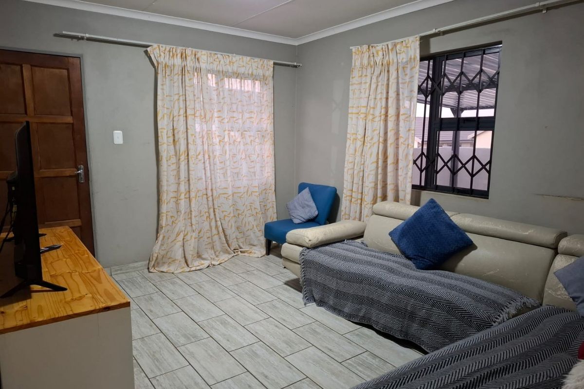 3-BEDROOM, 2-BATHROOM HOUSE FOR RENT – TIRONG ESTATE - Photo 5