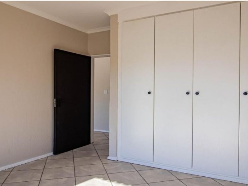 2 Bedroom Apartment for Sale | Honey Rock Estate, Roodepoort - Photo 8