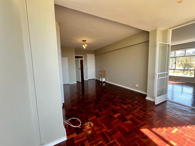 Stylish Melrose North flat with views - Photo 9