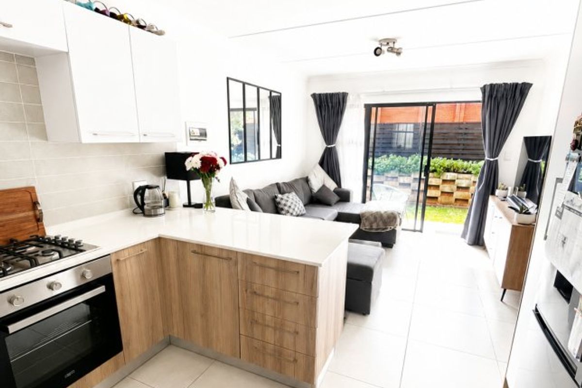 Modern 1-Bedroom Gem with Private Garden & 24-Hour Security! - Photo 4