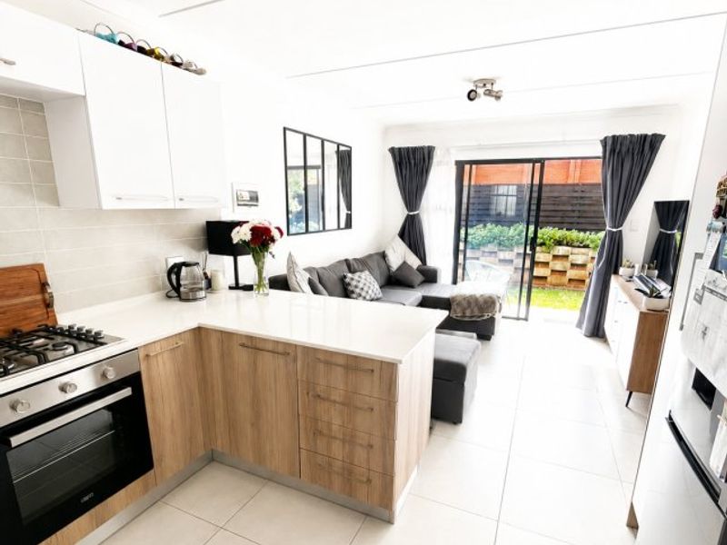 Modern 1-Bedroom Gem with Private Garden & 24-Hour Security! - Photo 4