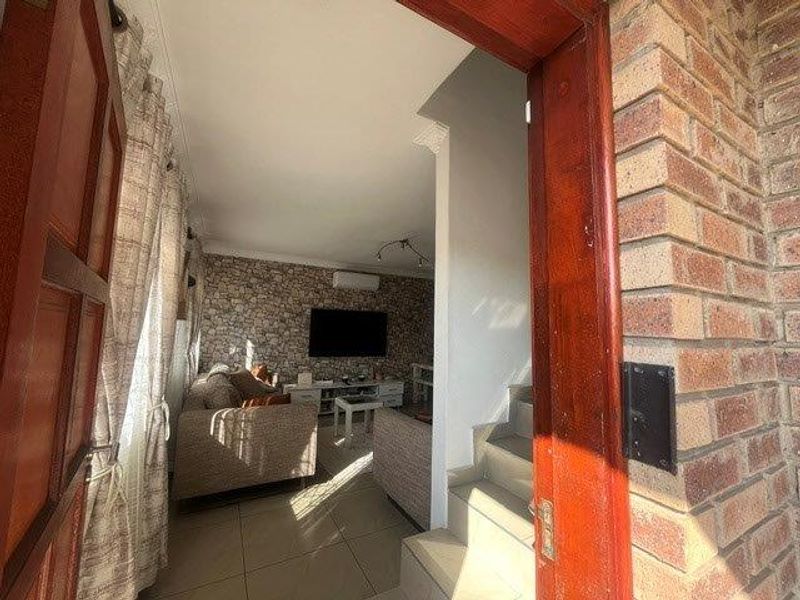 3 Bed House in Avoca for Sale - Photo 6