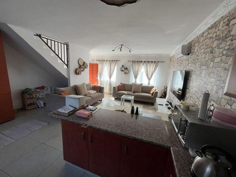 3 Bed House in Avoca for Sale - Photo 2