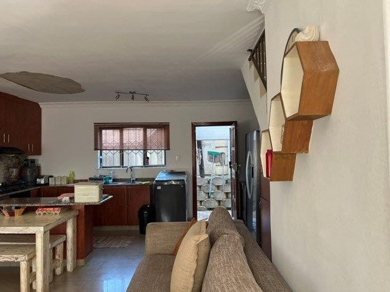 3 Bed House in Avoca for Sale - Photo 3