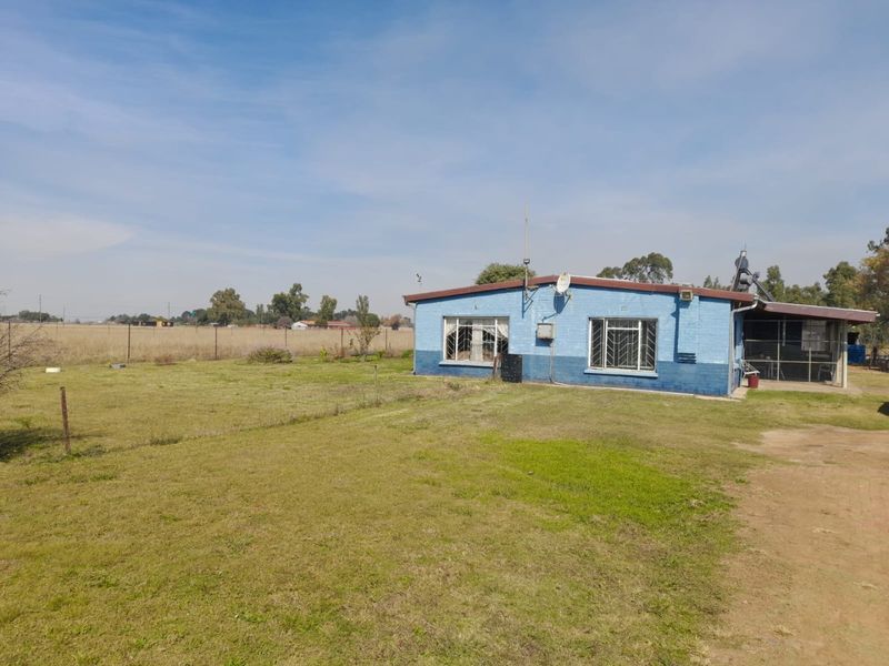 ?? Smallholding for Sale in Boltonwold – Country Living at Its Best! ?? - Photo 2