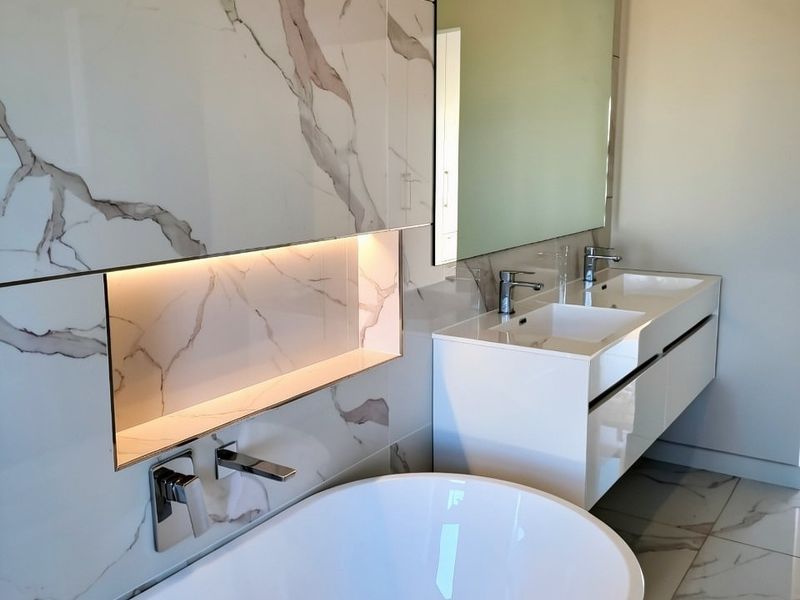 Five Suites, One Standout Address - Photo 10