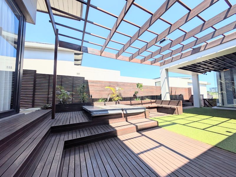  Luxury Coastal Living in Gold Coast Estate, Sibaya  - Stunning 4 bedroom all ensuite home  - available now - Photo 2