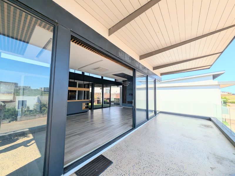 Luxury Coastal Living in Gold Coast Estate, Sibaya  - Stunning 4 bedroom all ensuite home  - available now - Photo 5