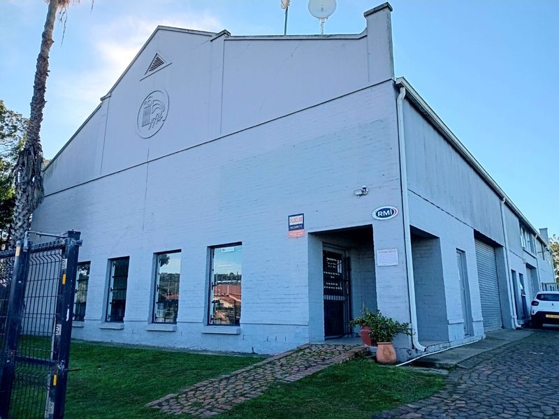Prime Central Knysna Commercial Property with Established Tenancies and Lagoon Views - Photo 3