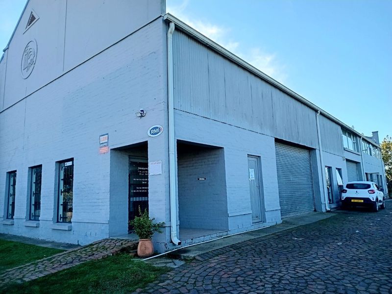 Prime Central Knysna Commercial Property with Established Tenancies and Lagoon Views - Photo 6