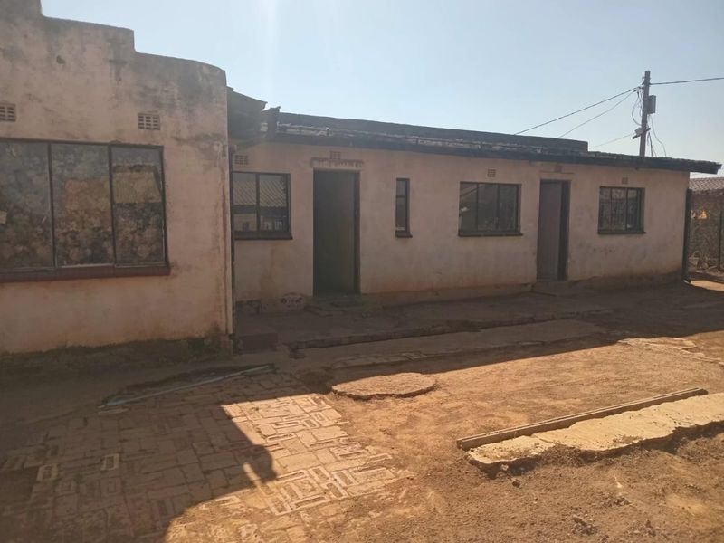 Stretford, Orange Farm Vacant Land for Growth