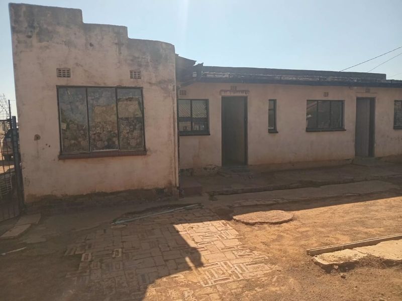 Stretford, Orange Farm Vacant Land for Growth - Photo 2