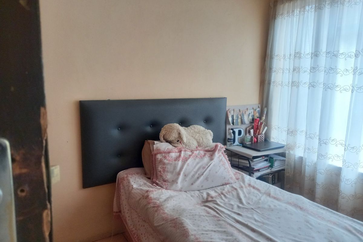8 Bed House in Actonville for Sale - Photo 2