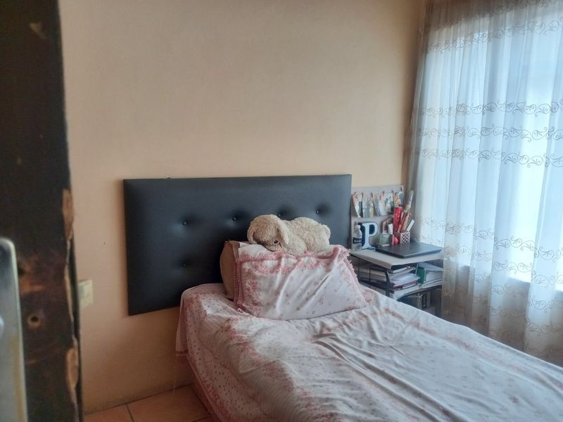 8 Bed House in Actonville for Sale - Photo 2
