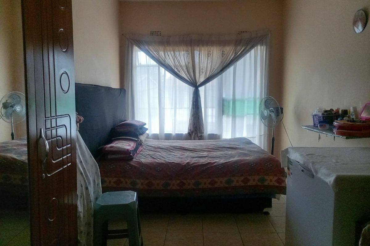 8 Bed House in Actonville for Sale - Photo 5